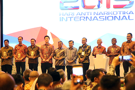 Universitas Al Azhar Indonesia Mendapat Penghargaan P4GN dari BNN pada Peringatan Hari Anti Narkotika Internasional (HANI) 2019