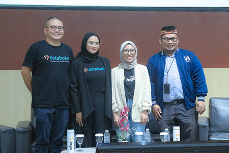 Mahasiswa FEB UAI Belajar Manfaat Investasi Syariah bersama Bank Jago dan Databoks 