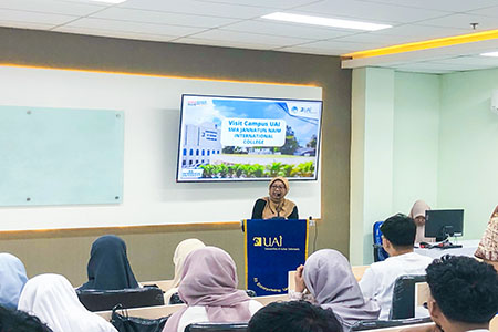 Dari Lampung ke Jakarta: 38 Siswa SMA JANIC Jelajahi UAI 