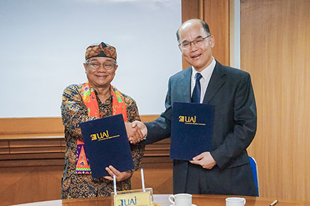 UAI dan Guangxi Minzu Normal University Jalani Kerjasama Internasional